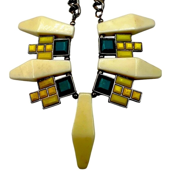 Vintage Geometric Statement Necklace.  N5 - Picture 8 of 10